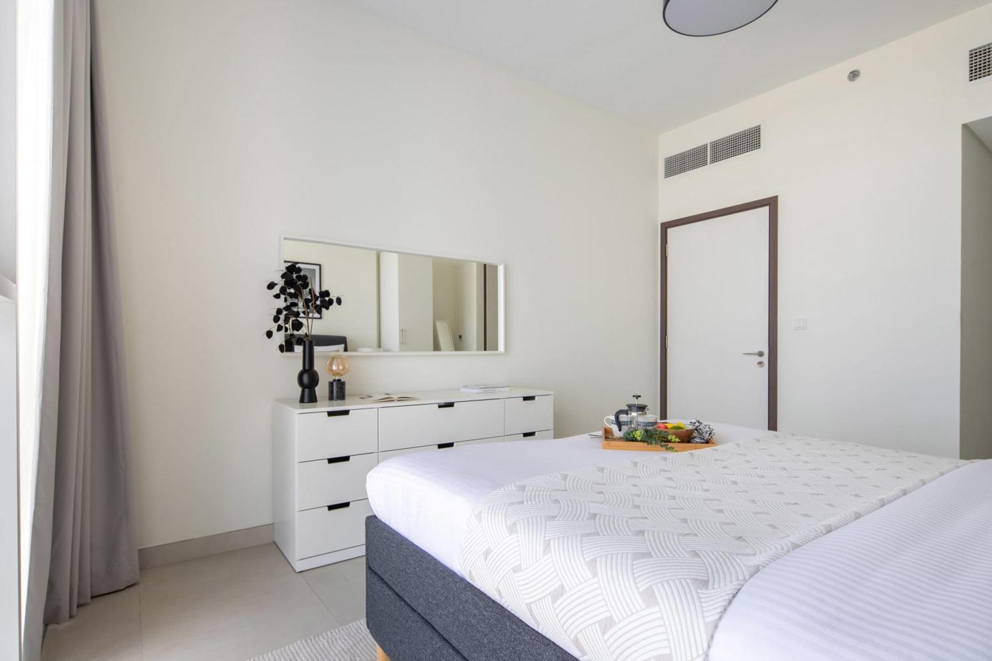 Frank Porter - 1 Residences